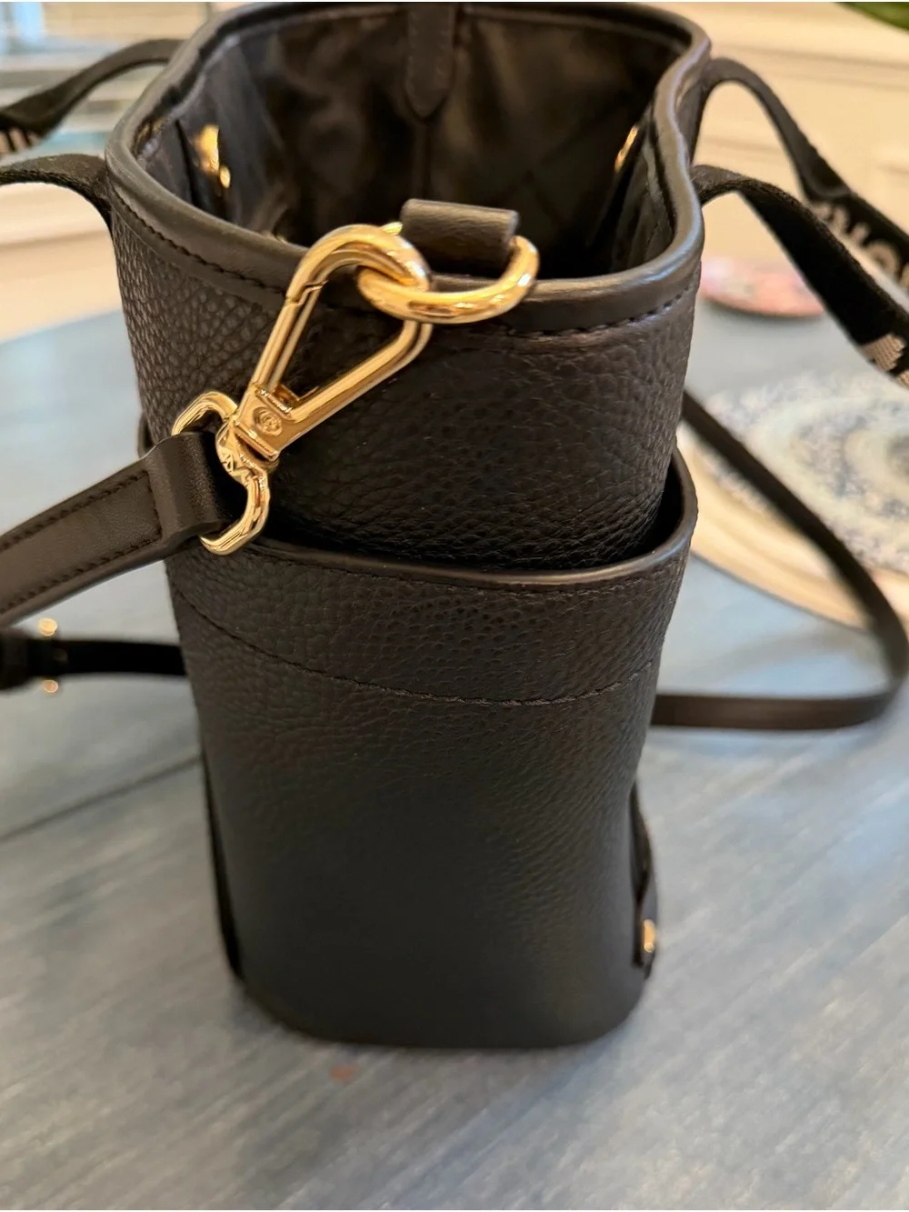 Michael Kors Black Pebbled Cross-Body Leather Small Tote/Handbag. Gold Hardware